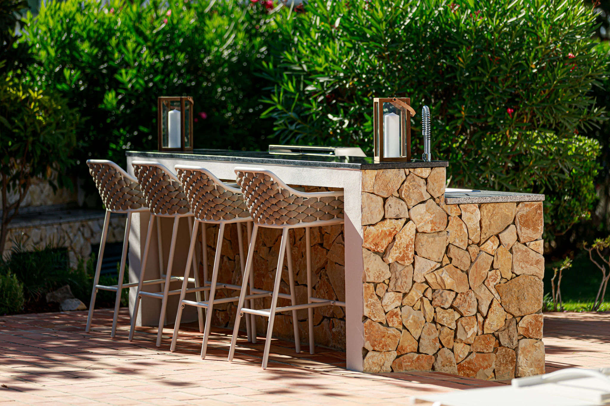 Outdoor Stone Bar and BBQ